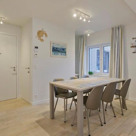 Huswell - Stunning Apartment At The Beachfront Of De Haan Ngoại thất bức ảnh