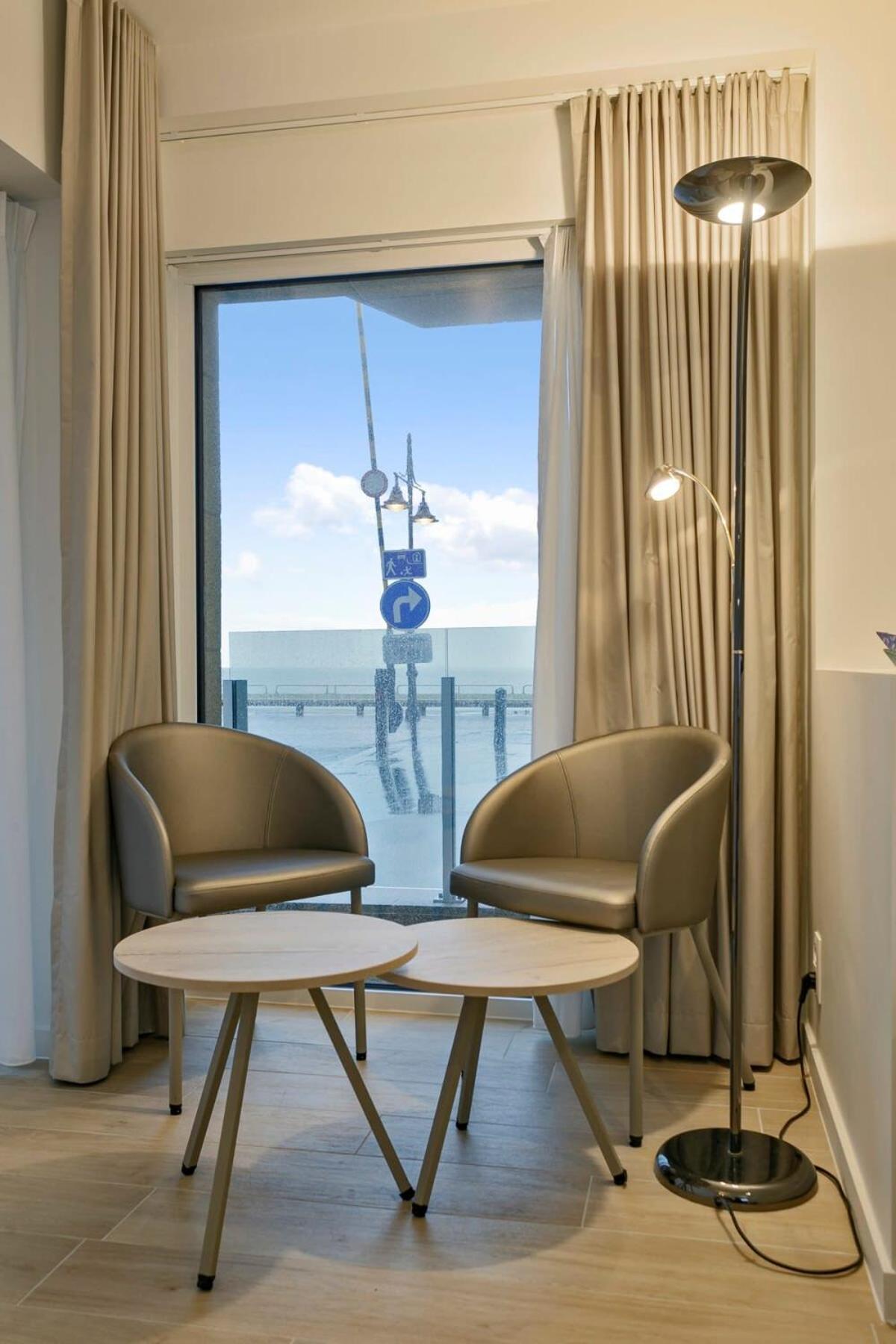 Huswell - Stunning Apartment At The Beachfront Of De Haan Ngoại thất bức ảnh